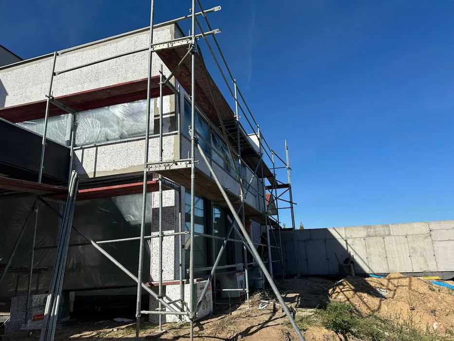 Wynajem rusztowania rusztowanie elewacyjne fasadowe Plettac wypożycz