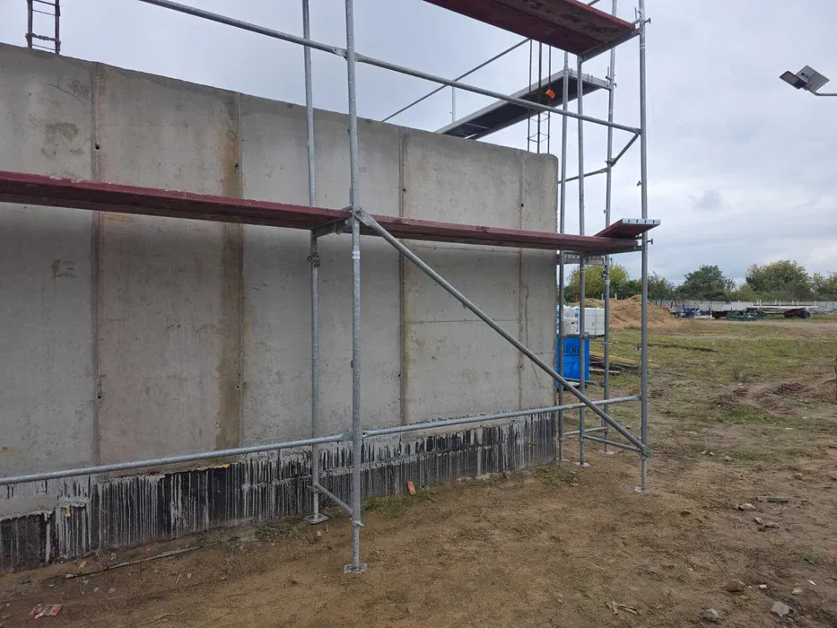 Wynajem rusztowania rusztowanie elewacyjne fasadowe Plettac wypożycz