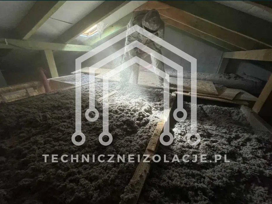 Ocieplenie poddasza pianą PUR | Celulozą | Wełną | Termowizja