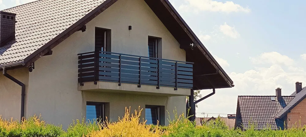 Balustrada balkonowa zewnętrzna metalowa aluminiowa stalowa na miarę