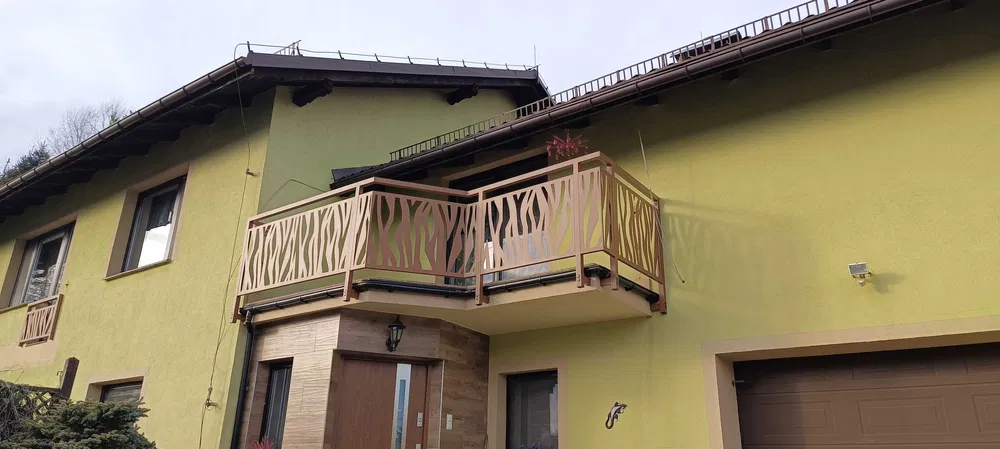 Balustrada balkonowa zewnętrzna metalowa aluminiowa stalowa na miarę