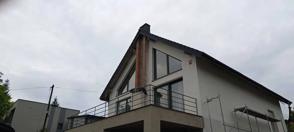Balustrada balkonowa zewnętrzna metalowa aluminiowa stalowa na miarę