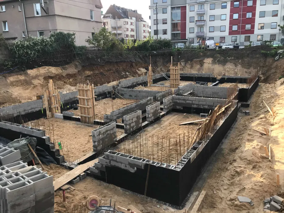 Fundamenty budynków, stan zero, przyłącza domowe, zjazdy, przepusty