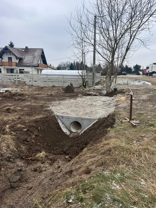 Fundamenty budynków, stan zero, przyłącza domowe, zjazdy, przepusty
