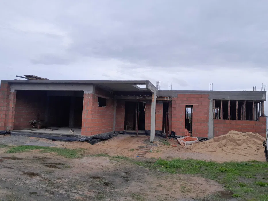 NAJTANIEJ! Wynajem szalunków stropowych i elewacyjnych – Solidne