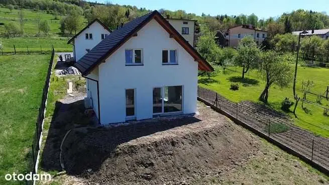 budowa domów. garaży