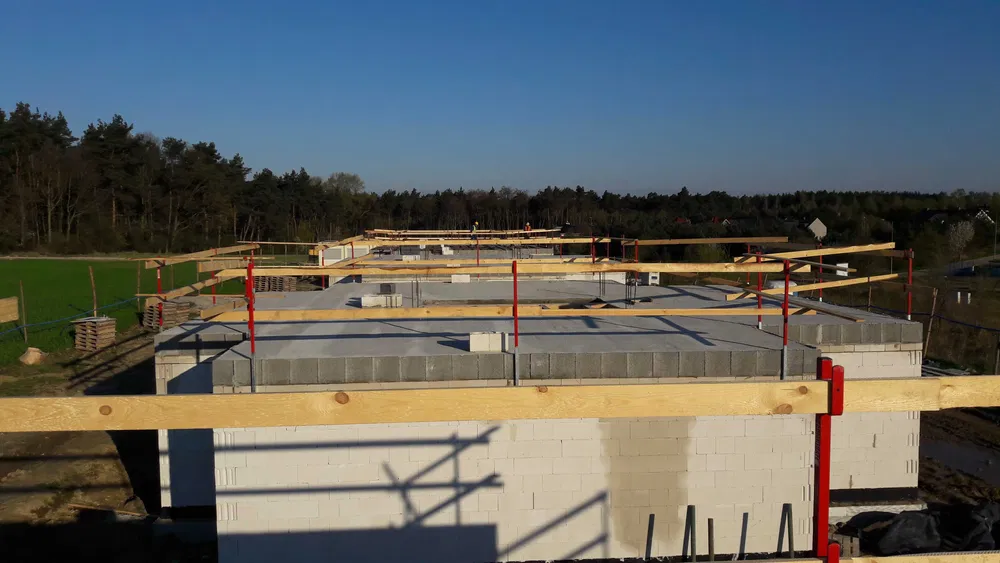 Wynajem zsyp do gruzu szalunki rusztowania sprzęt budowlany