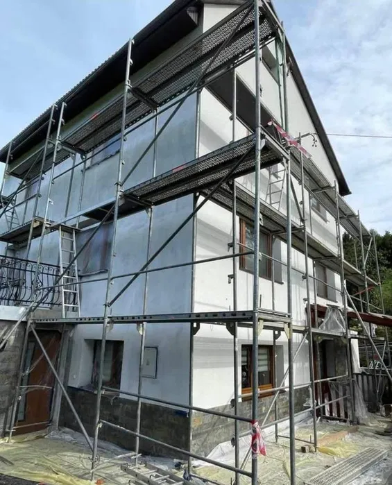 Wynajem Rusztowanie rusztowania elewacyjne typ Plettac budowa remont