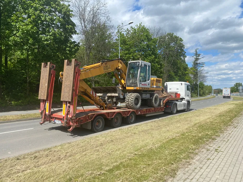 Utwardzenie terenu, podbudowa pod płytę fundamentową, zasyp zera. Nysa