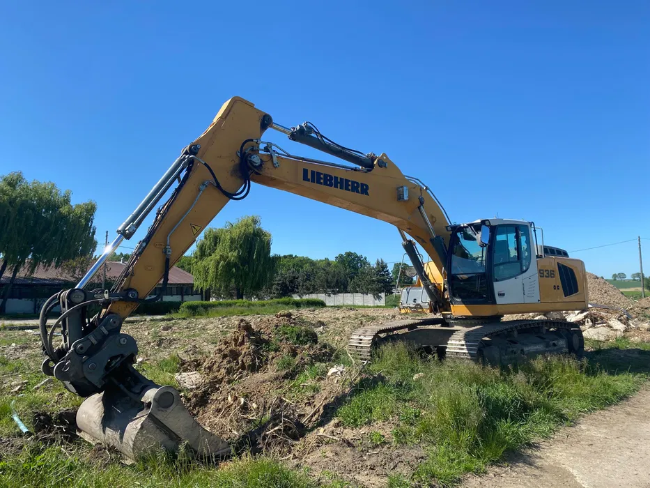 Utwardzenie terenu, podbudowa pod płytę fundamentową, zasyp zera. Nysa