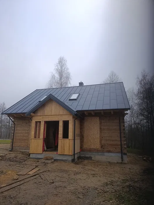 Dachy na rąbek, obróbki blacharskie, balkony, kominy, domy drewniane