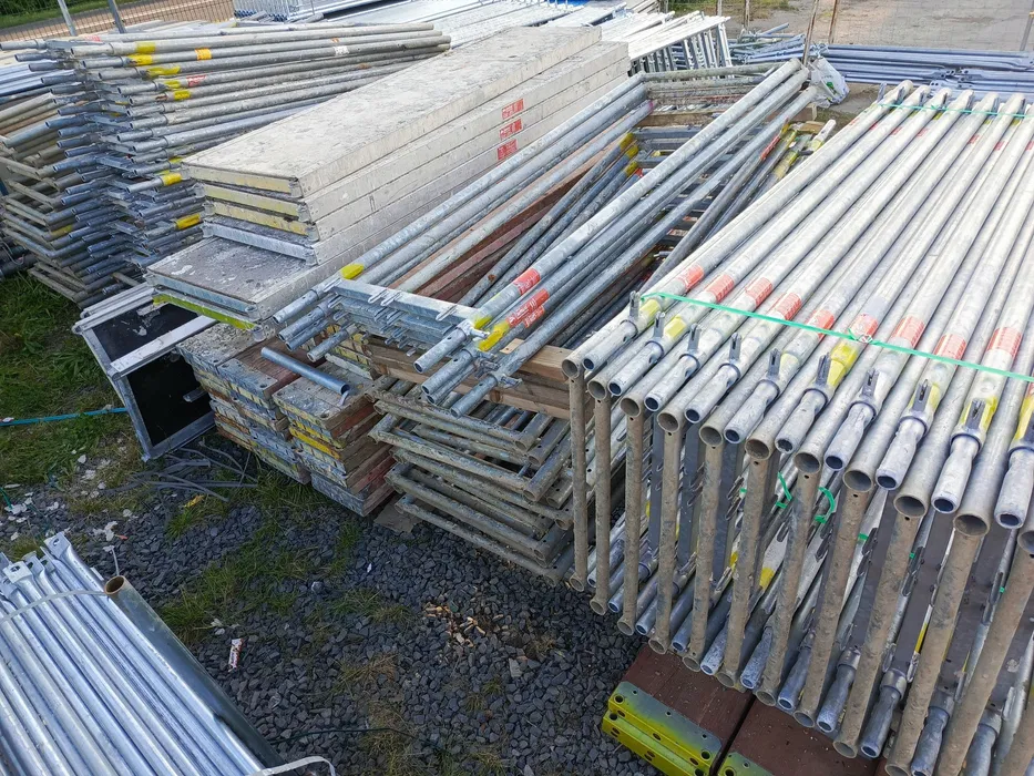 WYNAJEM Rusztowanie elewacyjne poznańskie 180m2 ZŁOTORYJA