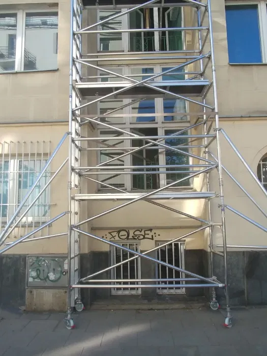 Rusztowania aluminiowe przejezdne jezdne WYNAJEM od 7zł za metr.