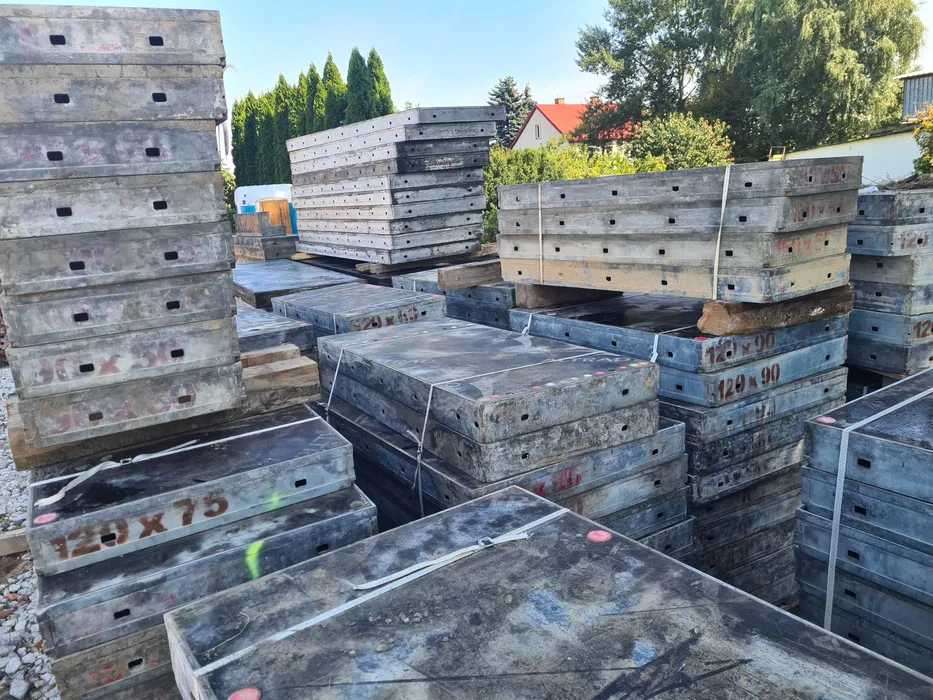 Wynajem szalunków stropowych i ściennych / Fachowe doradztwo/ TANIO