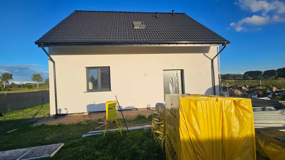 Usługi Budowlane – Elewacje, Ocieplenia, Podbitki, Adaptacje Poddaszy