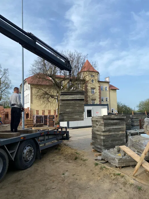 Albud-wynajem szalunków,Auto laweta pomoc drogowa,usługi hds.