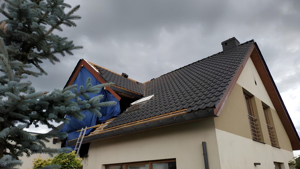 Dekarz • Montaż i wymiana okien dachowych • Szczecin i okolice