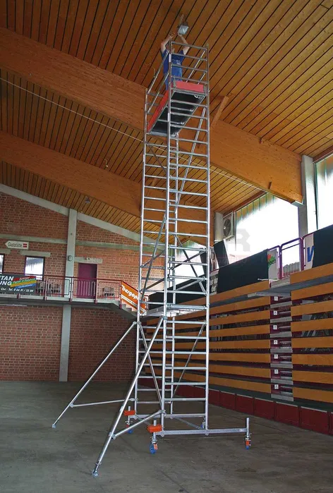 RUSZTOWANIE do wnętrz 6m aluminiowe lekkie mobilne wypożyczę wynajem