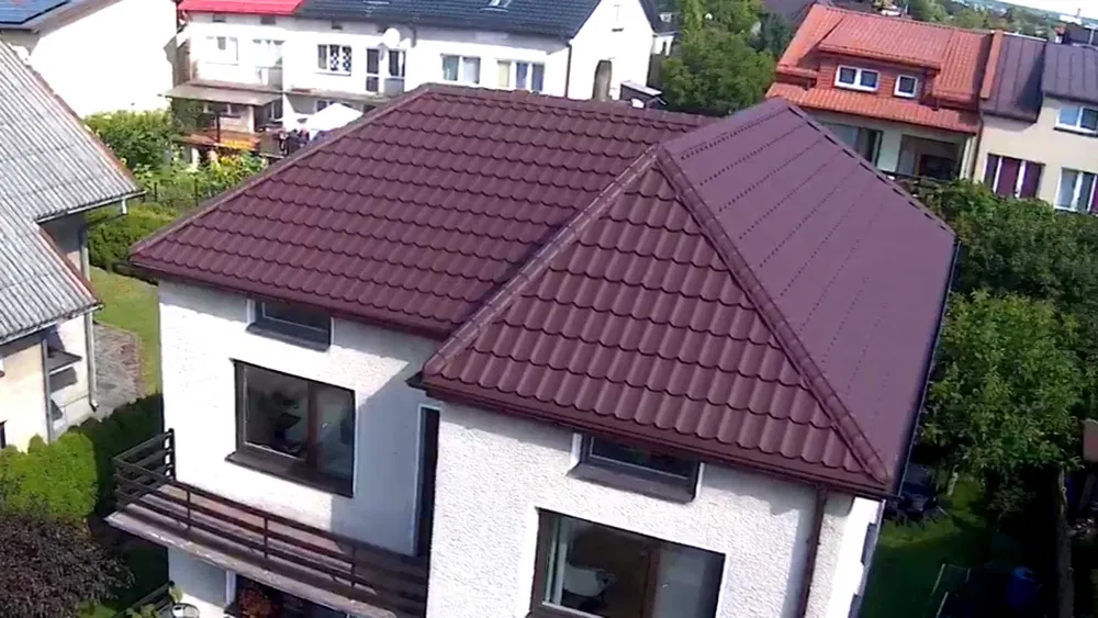 Wymiana pokrycia dachowego i wykończenia