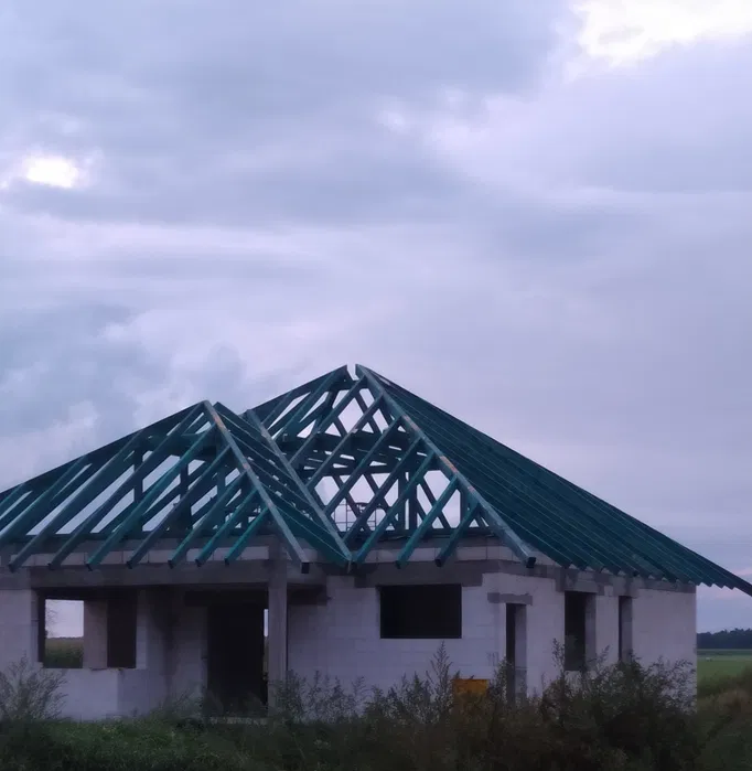 Usługi dekarskie, więźby dachowe, dachy, pokrycia dachowe