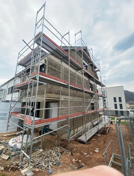 Wynajem Rusztowania fasadowego