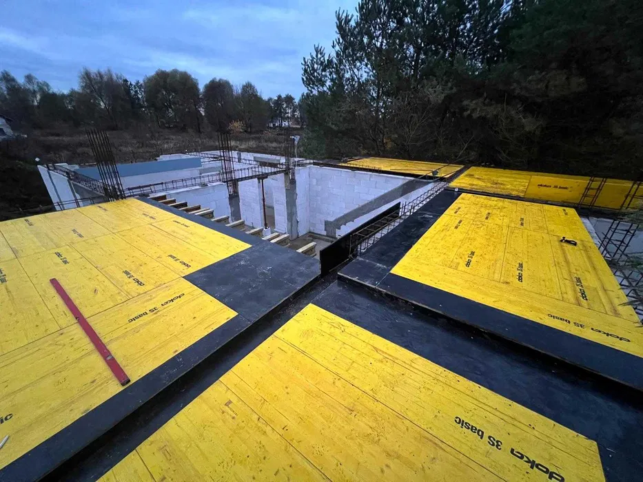 Rusztowanie elewacyjne 100m2 idealne na szczyt