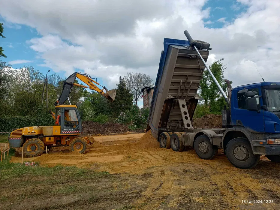 Usługi koparką Płyty fundamentowe transport piasek kruszywo szambo