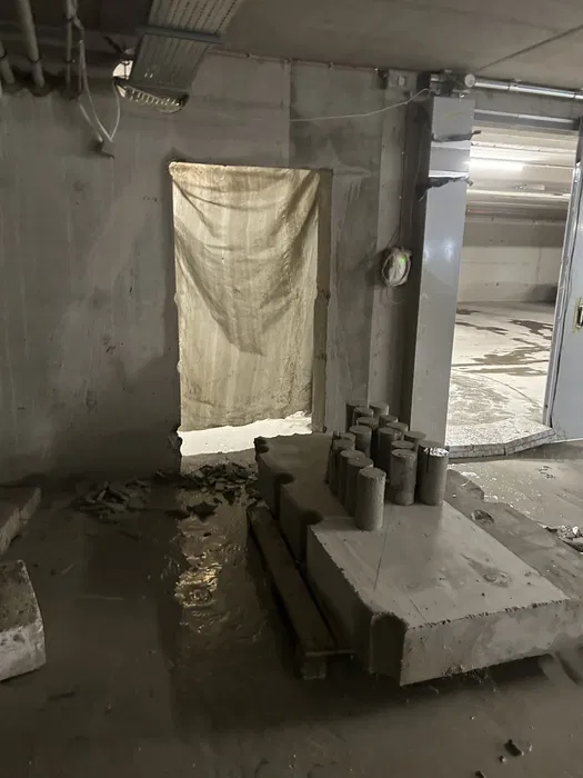 wiercenie w betonie wycinanie otworów pod drzwi montaż nadproży kucie