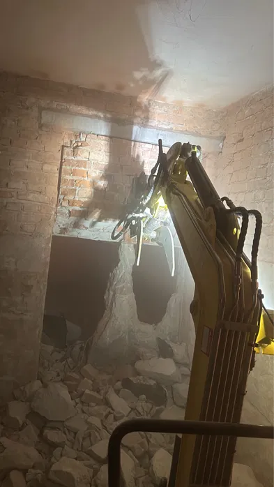 wiercenie w betonie wycinanie otworów pod drzwi montaż nadproży kucie