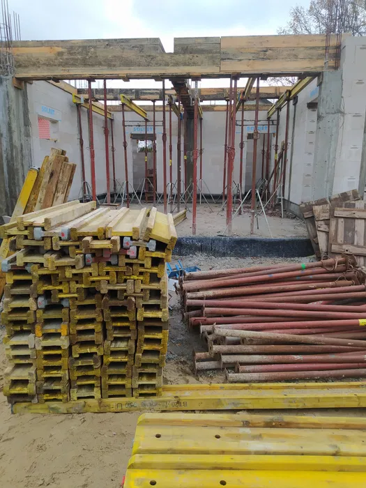 Wyporzyczalnia Szalunek stropowy stemple