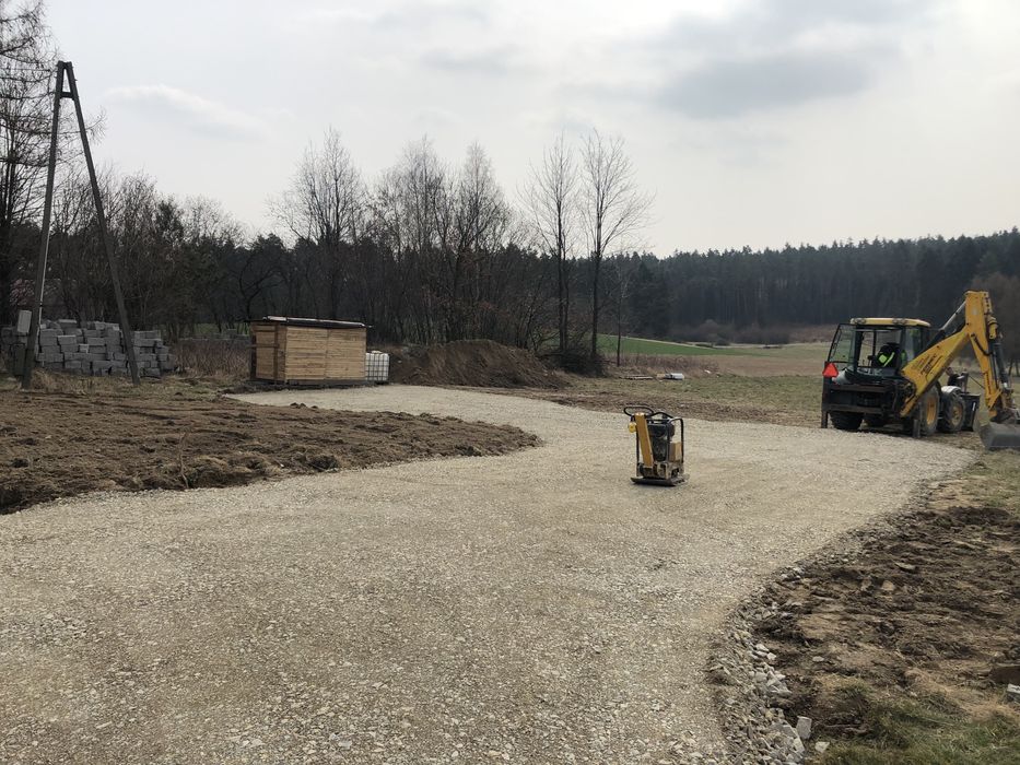 Usługi Koparką oraz koparko-Ładowarką, Sprzedaż kruszyw | Transport