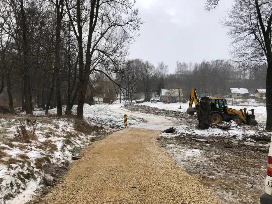 Usługi Koparką oraz koparko-Ładowarką, Sprzedaż kruszyw | Transport