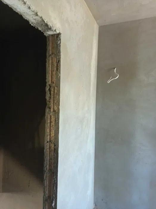 Tynki maszynowe cementowo- wapienne ,,zwir,cement,wapno Siekierki