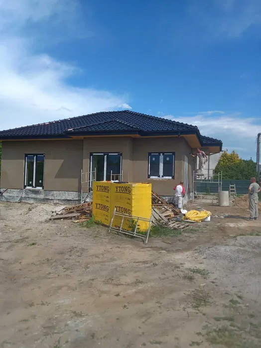 Tynki maszynowe cementowo- wapienne ,,zwir,cement,wapno Siekierki