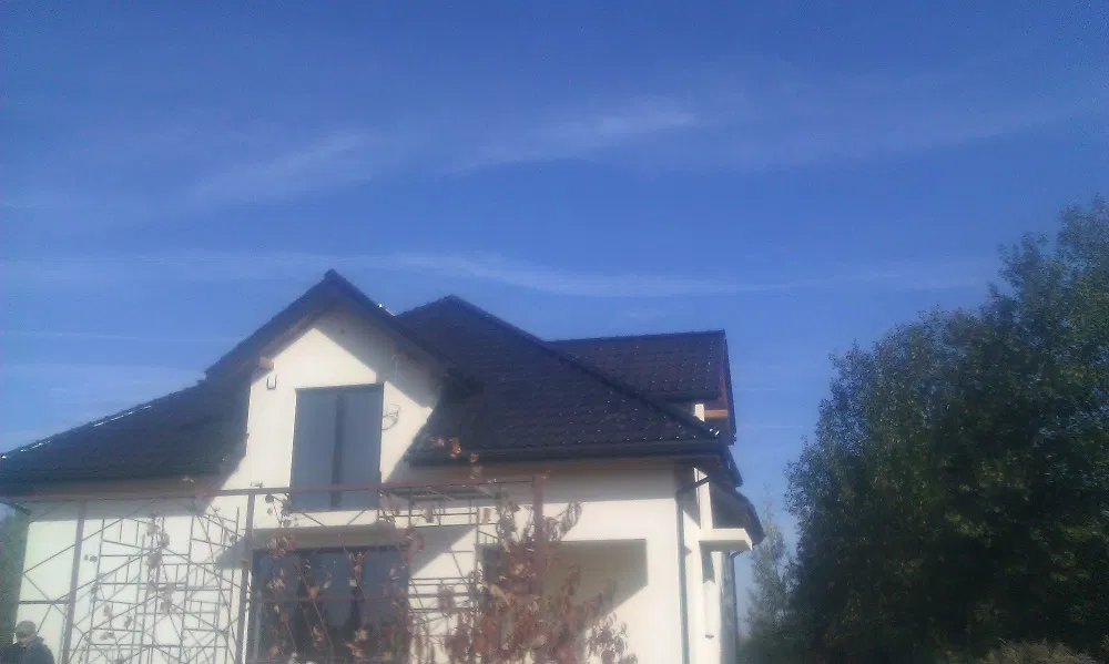 dekarz dachy usługi dekarskie montaż blachodachówki