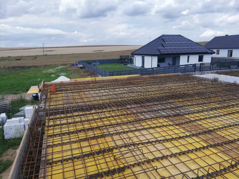 Szalunek stropowy wynajem stemple podpory dźwigary