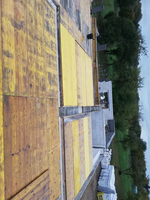 Szalunek stropowy wynajem stemple podpory dźwigary