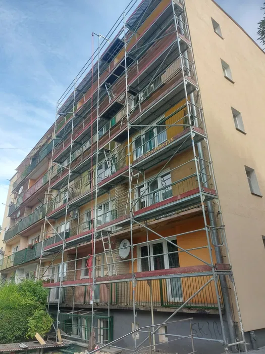 Rusztowania elewacyjne