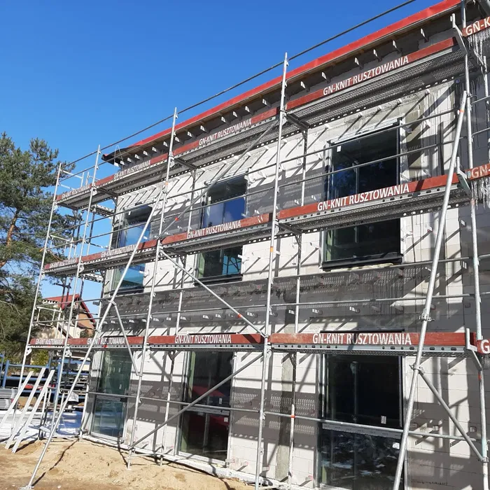 Rusztowania elewacyjne/fasadowe/przejezdne: Wynajem, montaż