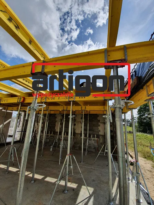 Rusztowanie wynajem rusztowań szalunków stropowych stemple Nowa Karczm
