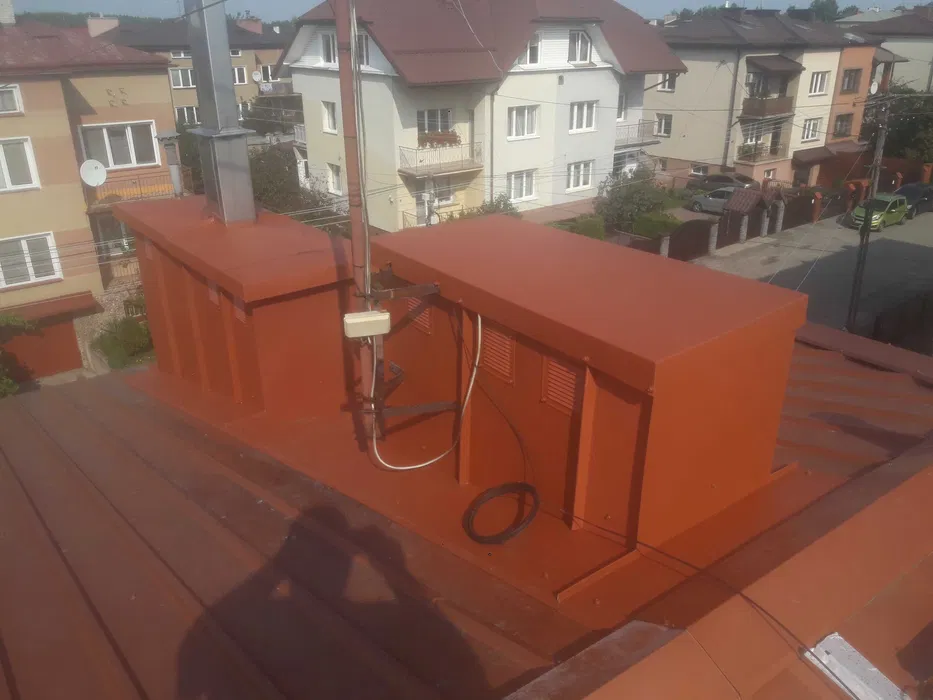 cieknie dach naprawy podnośnik koszowy krycie dachu gwarancja szybko