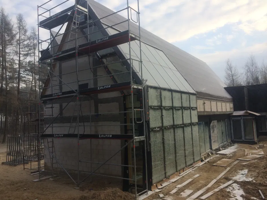 Rusztowanie aluminiowe jezdne przejezdne wieża wynajem wypożyczalnia