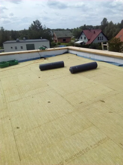 Dachy płaskie, tarasy - membrana PVC, TPO. Renowacje płynnym PVC.Śląsk