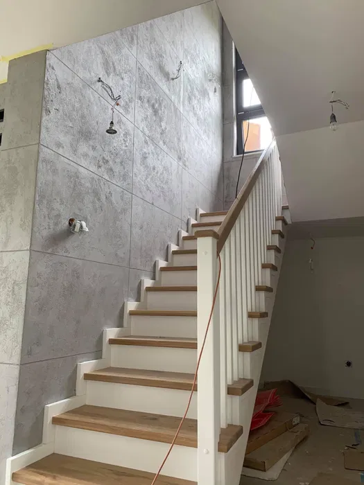 Beton architektoniczny tynki dekoracyjne elewacja rdza mikrocement