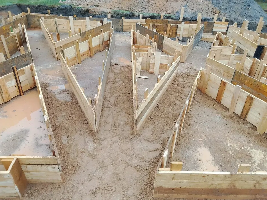 Piwnice , pogłębianie piwnic , podbijanie fundamentów, fundamenty