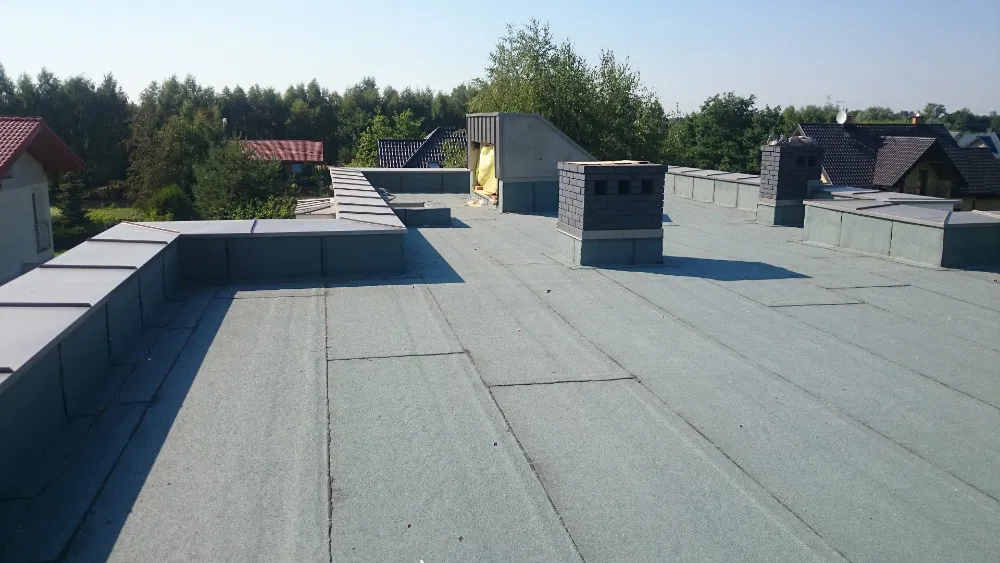 Usługi dekarskie, izolacje dachów papą termozgrzewalną Dekarz Warszawa
