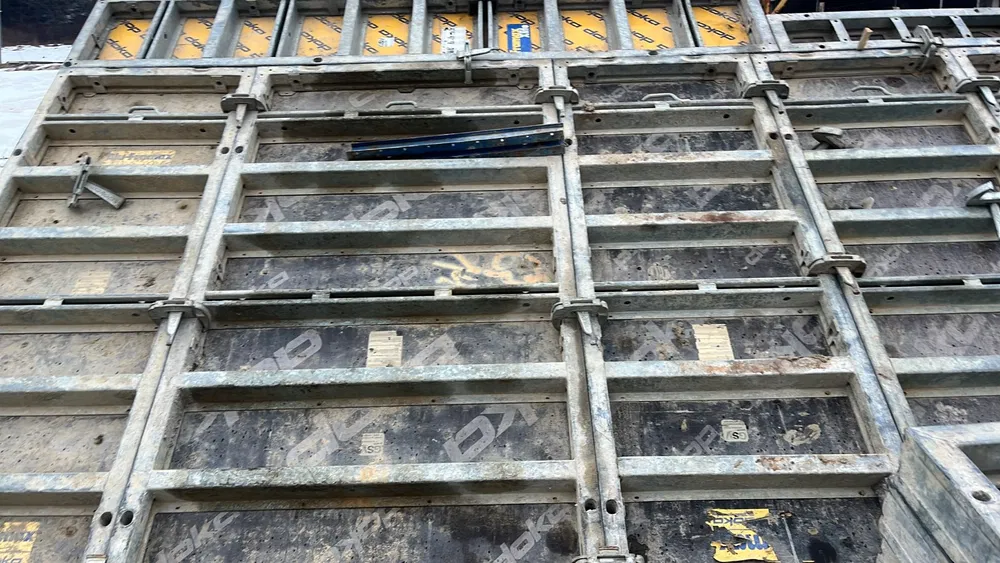 Oddam leasing lub wynajem szalunków