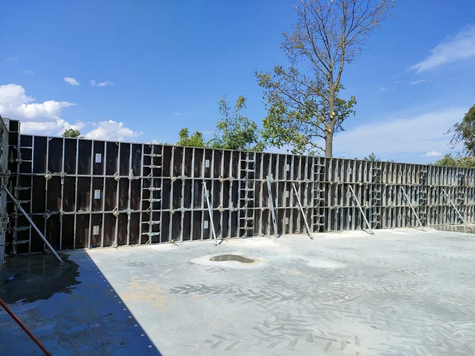 Wynajem szalunków systemowych, szalunki ścienne