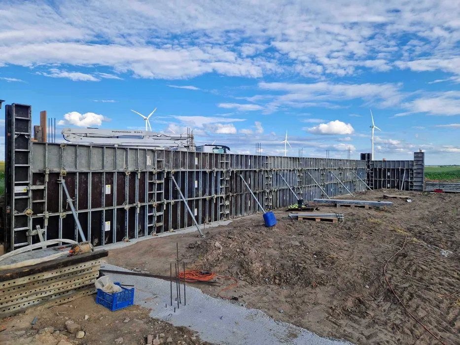 Wynajem szalunków systemowych, szalunki ścienne