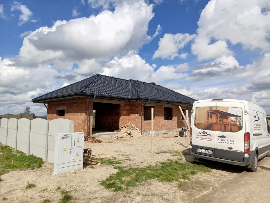 Usługi ciesielsko dekarskie , Dekarz, cieśla, dachy, podbitki, pokryci